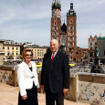 Kong Harald og Dronning Sonja avsluttet statsbesøket i Polen med pressemøte i Kraków  (Foto: Lise Åserud / NTB scanpix)